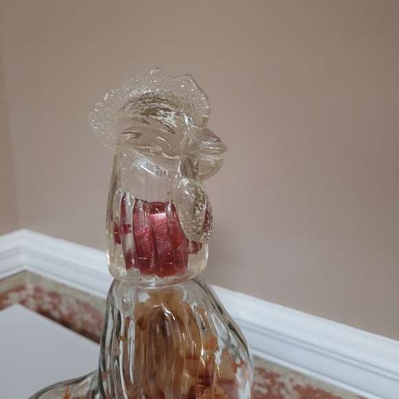 Decor - Picture 3 of 3